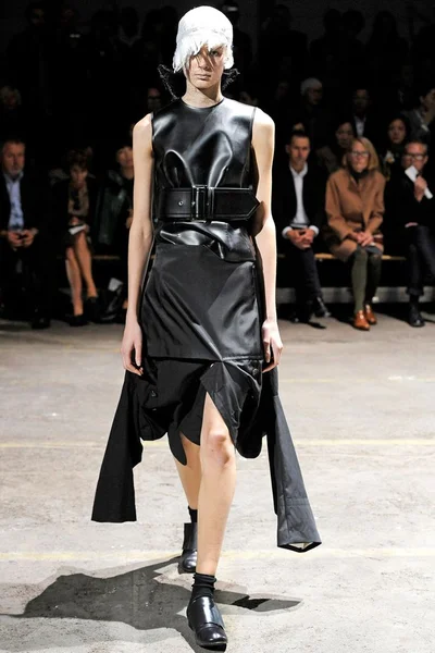 Look 24